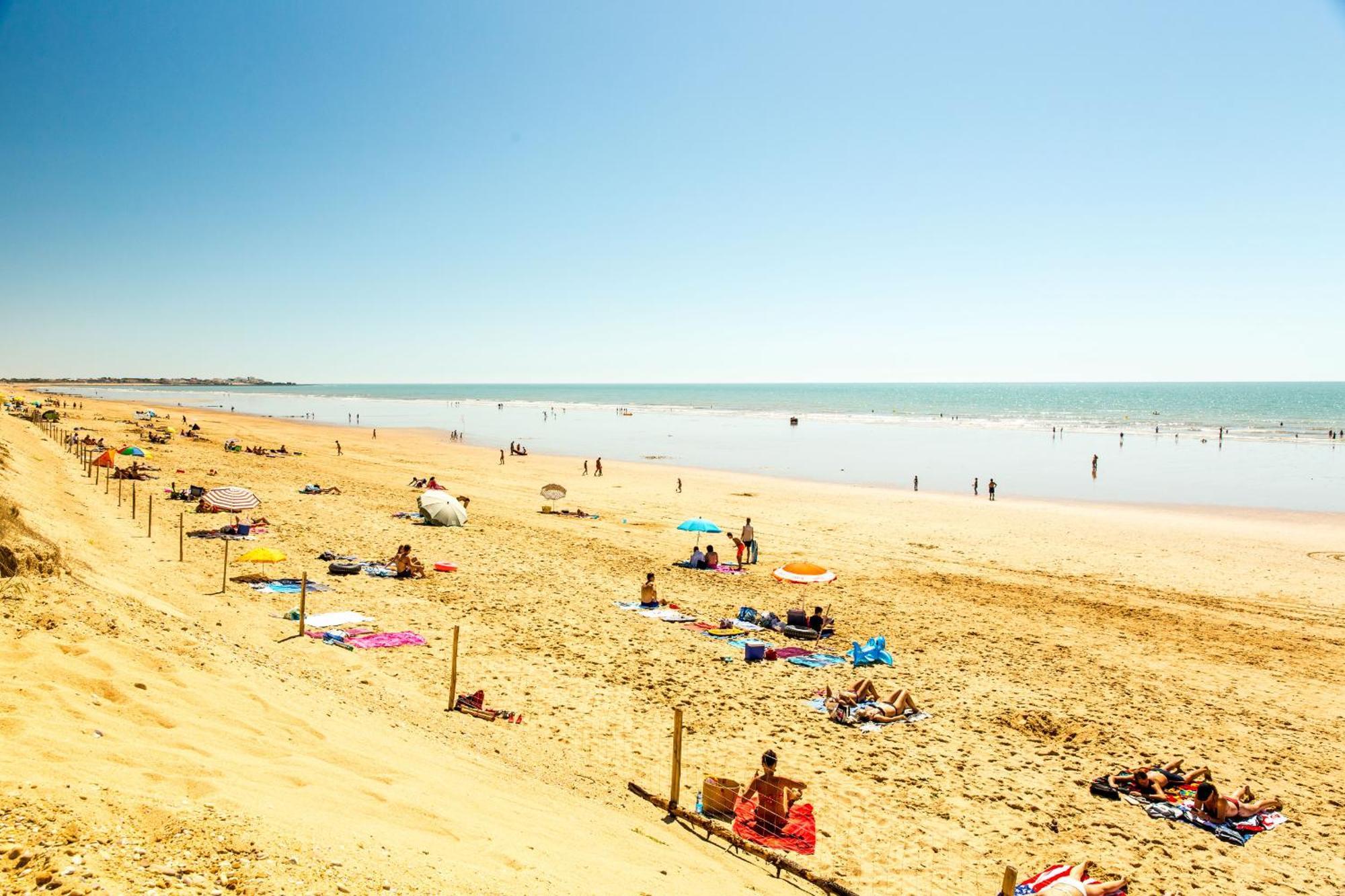 Le Bateau Ivre 50 M De La Plage 생 질 크루아 드 비 외부 사진